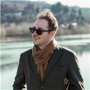 Insegnante di inglese laureato, con esperienza accademica e professionale internazionale, offre lezioni private per bambini e adulti a Settimo Torinese, Torino e online.